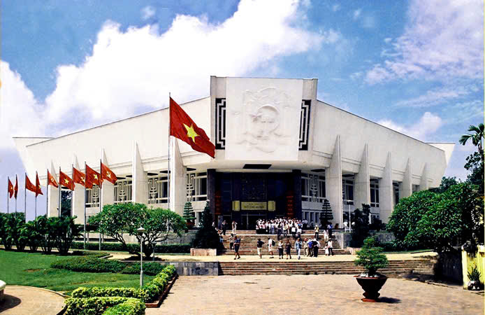 Văn hóa lịch sử